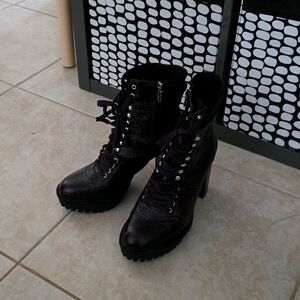 Vince Camuto size 10 purple ankle boots